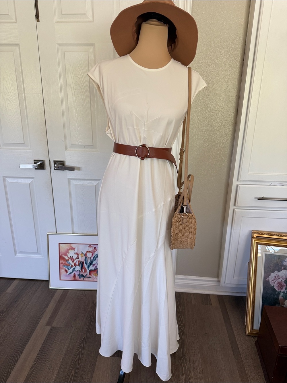 Ted Baker White  minimalist Dress with Cap Sleeves Euro summer anti wrinkle
